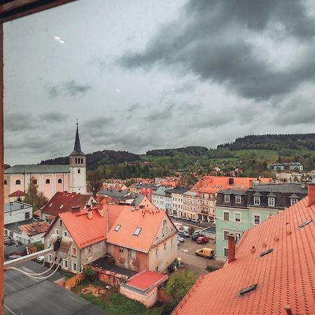 Duzy Apartament Duszniki-Zdroj Duszniki Zdrój Dış mekan fotoğraf